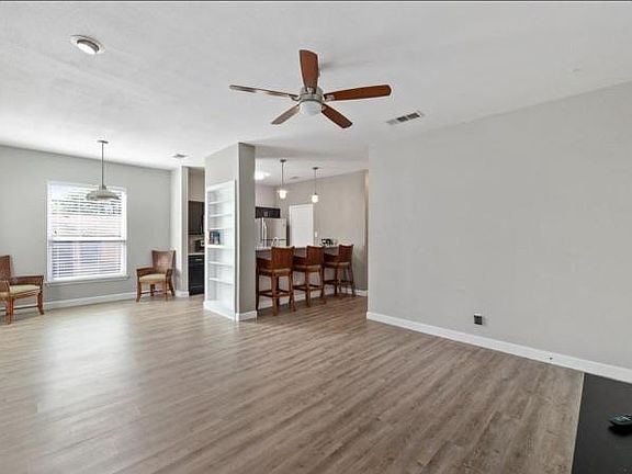 4th image of 3011 Fruth St APT 203