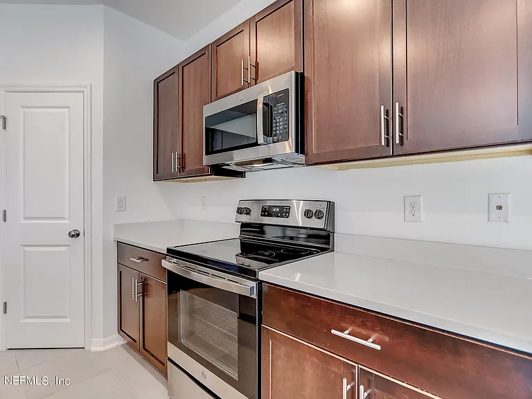 13115 Annies Walk Dr — Photo 14