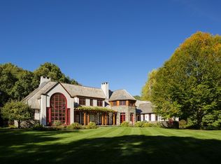 680 Strawberry Hill Rd, Concord, MA 01742