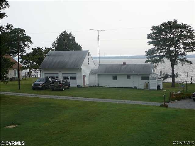 1st image of 195 Bayside Dr