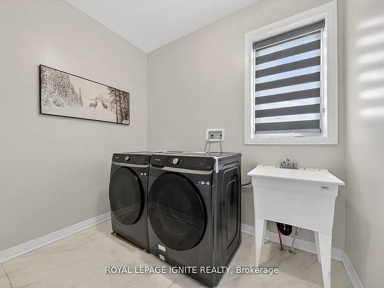 235 Port Darlington Rd — Photo 39