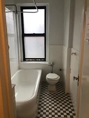 Rented by Edel Family Management | media 19