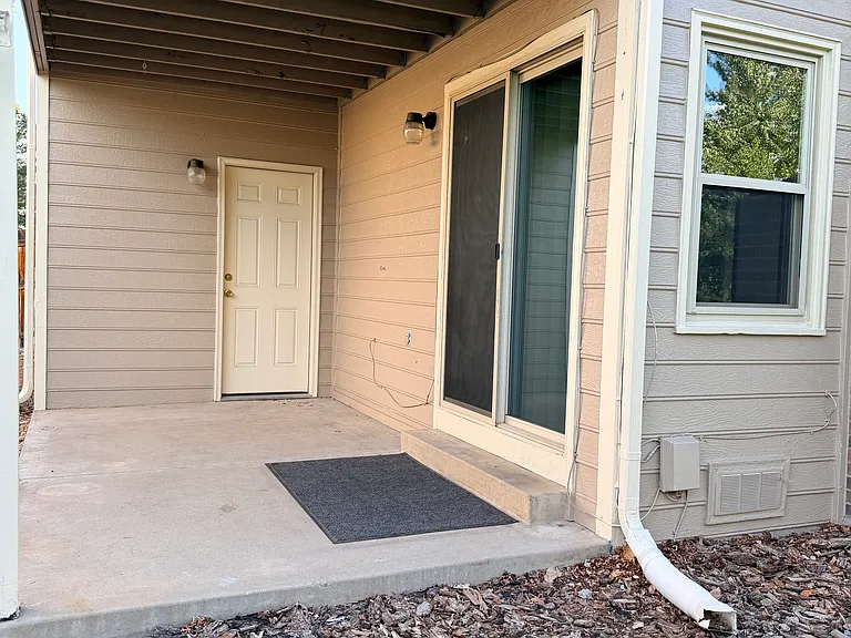 10657 W Roxbury Ave — Photo 40