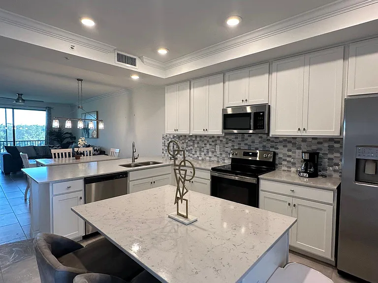 18028 Gawthrop Dr #305 — Photo 7