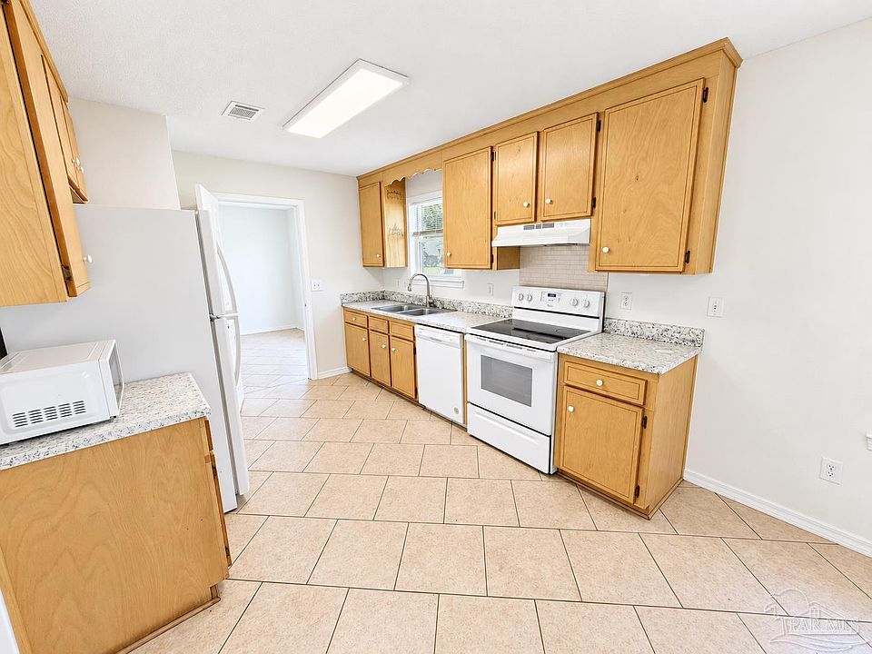 1st image of 4252 Castille Ave