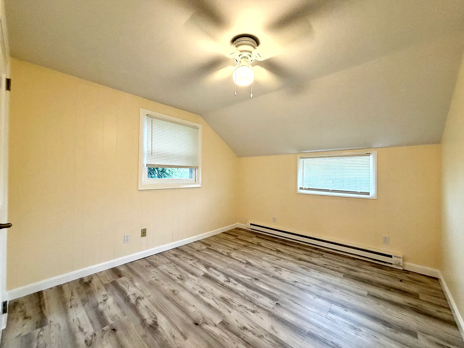 2 bed, 650 sqft, $2,600 — Photo 3