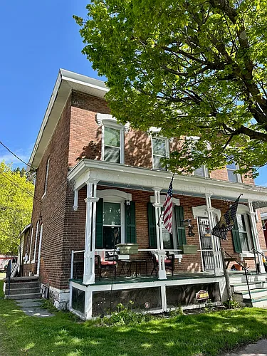 19 Hill St #2 Photo 1