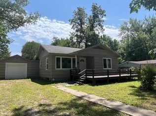2401 McKinley Ave, Kansas City, MO 64129