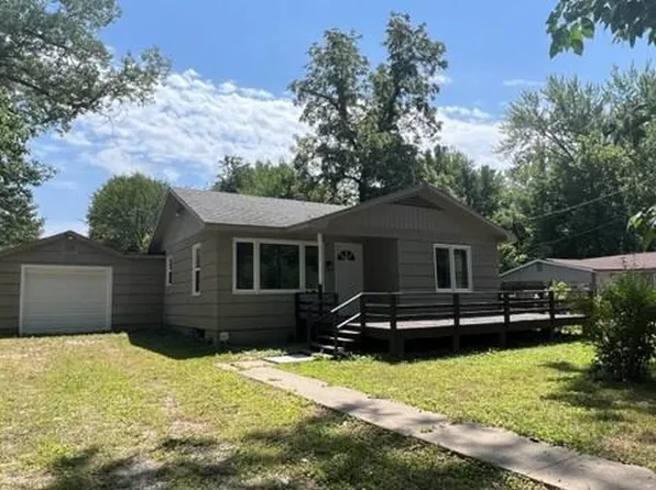 2401 McKinley Ave, Kansas City, MO 64129