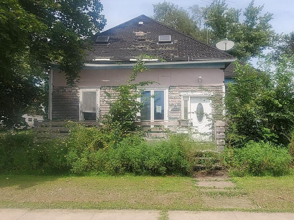 1st image of 113 W Main St