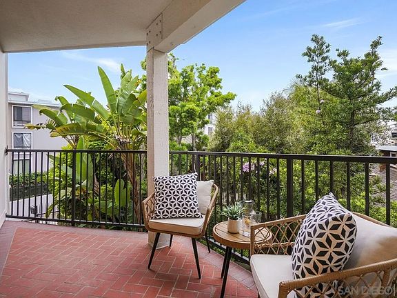 4th image of 8263 Camino Del Oro Unit 281