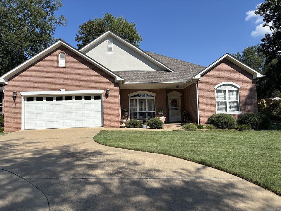 1st image of 117 Shady Woods Ct