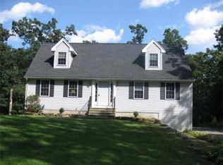 14 Town Farm Rd, Brookfield, MA 01506