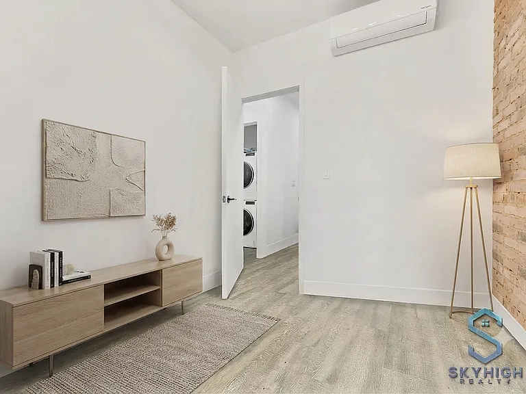 723 Knickerbocker Ave #3D — Photo 4