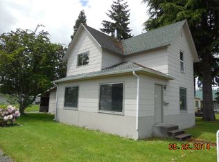 1002 W Cherry St, Centralia, WA 98531