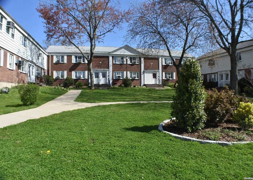 22107 Braddock Ave, Queens Village, NY 11427 Zillow
