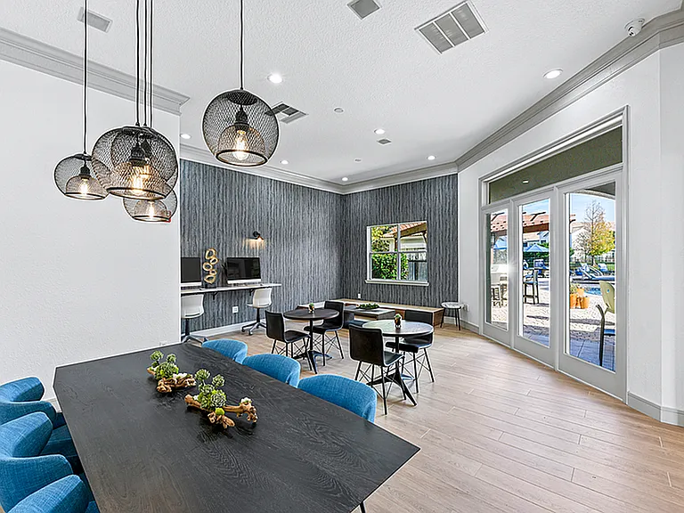 Halston World Gateway Apartment Homes — Photo 12