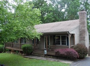 402 Whitcomb Ln, Goode, VA 24556