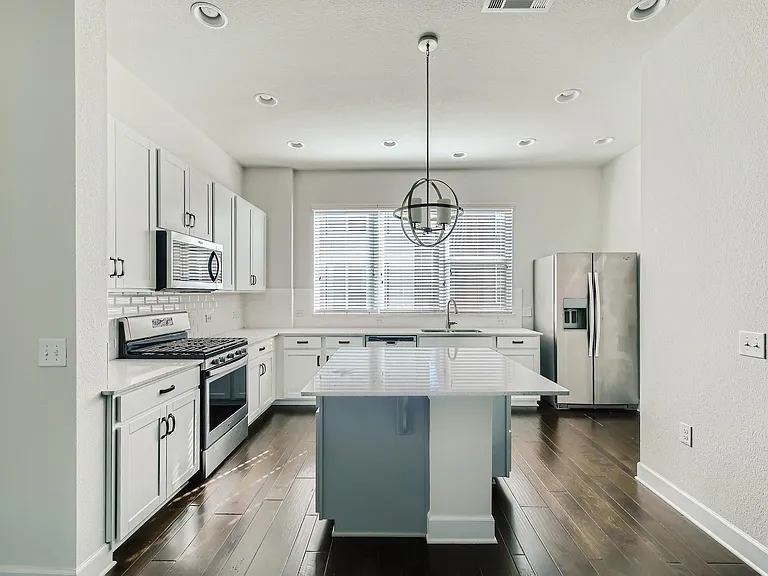 1408 Waterloo Shore Ln #7 — Photo 17
