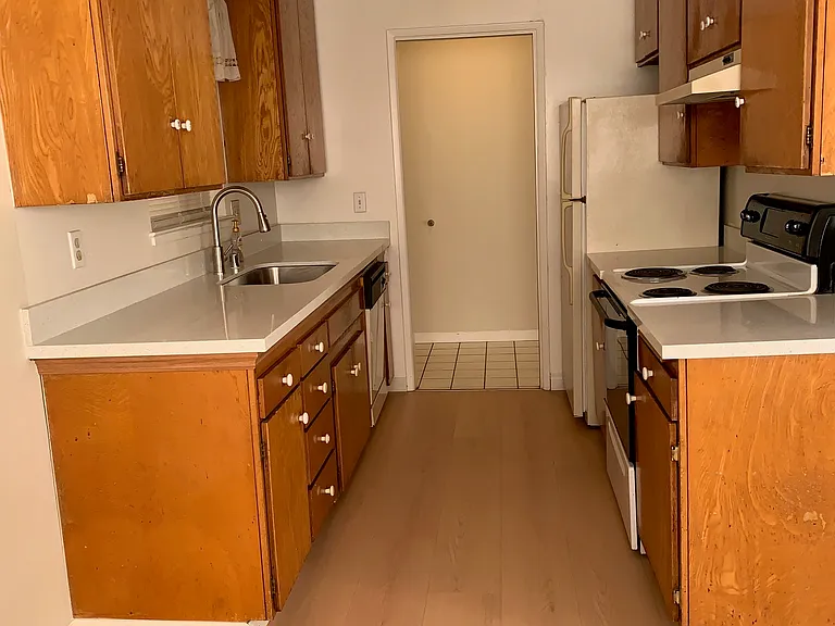445 Acalanes Dr — Photo 2