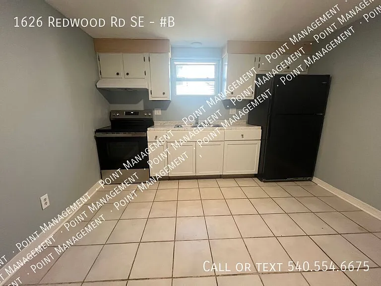 1626 Redwood Rd SE #B — Photo 6