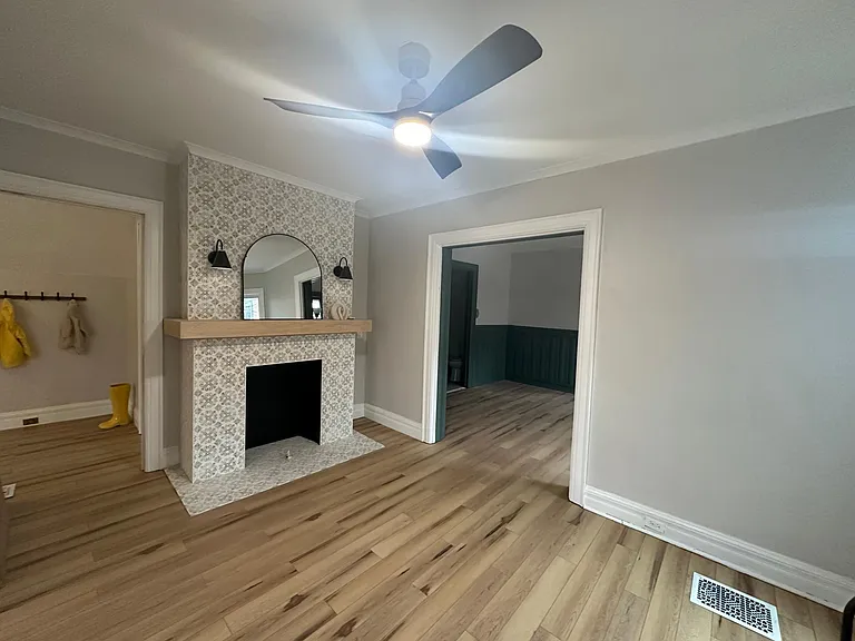 Fireplace / Sitting Room