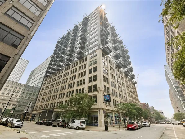 565 W Quincy St Unit 1611, Chicago, IL 60661