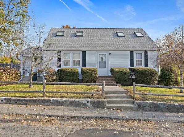 32 Malvern St, Quincy, MA 02169