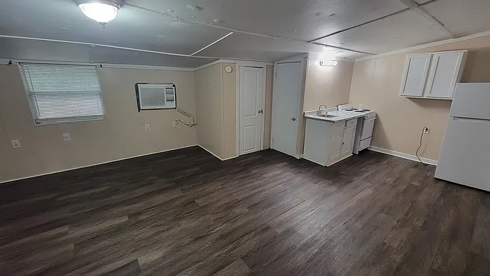 2826 Friendly Ln #8 — Photo 9