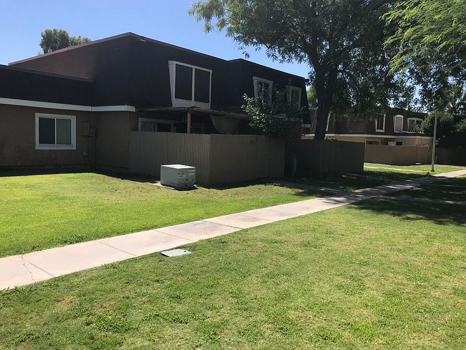 2nd image of 8216 N 33rd Ln