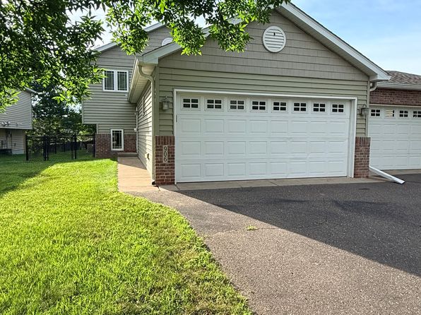 906 Whiskey Rd NW
