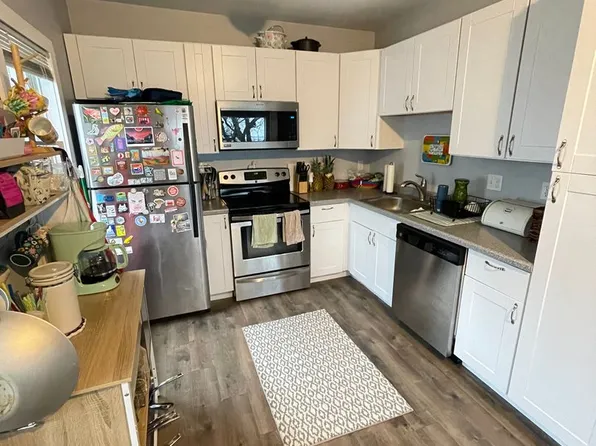 2317 W 9th St, 2317 W 9th St #3, Duluth, MN 55806