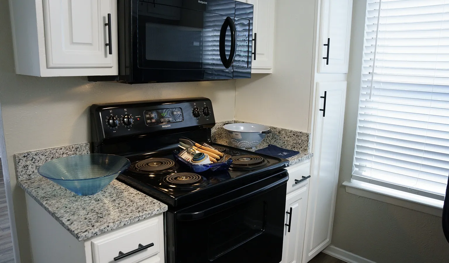 Bedford Hills — Photo 2