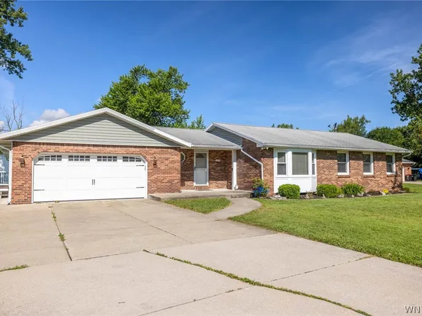 152 Stony Rd, Lancaster, NY 14086