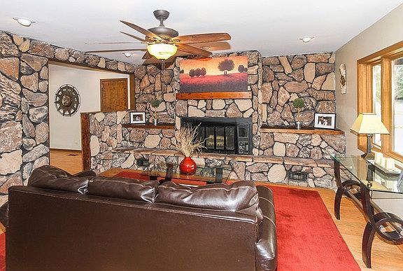2nd image of 1073 Martingale Dr