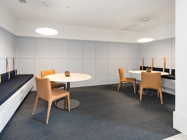 Building's Lounge