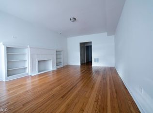 7240 S Yates Blvd, Chicago, IL 60649