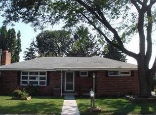 102 Peach Ave, Hershey, PA 17033