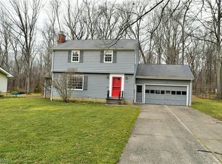 130 Dartmouth Dr, Canfield, OH