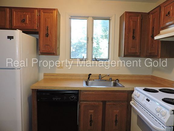 2nd image of 22024 Gloucester Ct