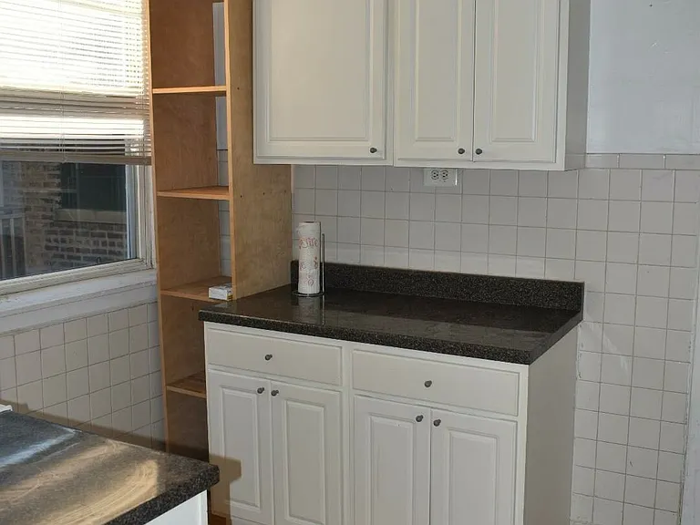 4047 N Mozart St #1E — Photo 2