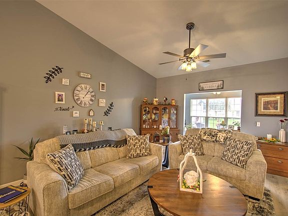 4th image of 4785 Arbor Ct