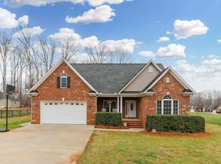 2843 Burch Bridge Rd, Burlington, NC 27217