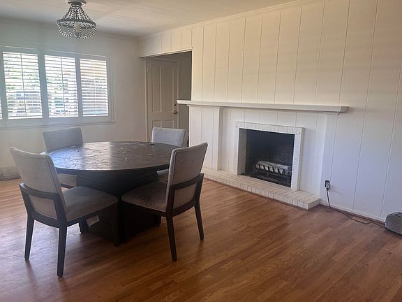 4th image of 2030 W Benjamin Holt Dr