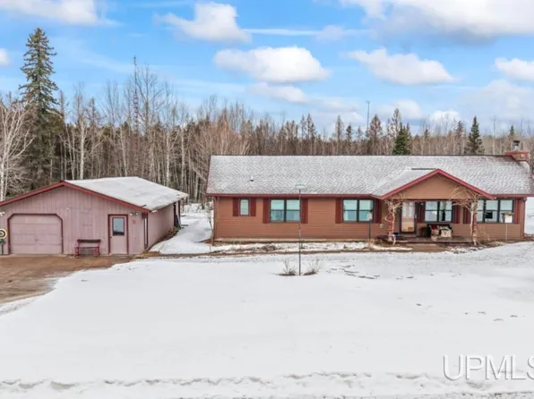 868 Pelletier Rd, Bark River, MI 49807