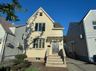 77-19 170th St #1, Fresh Meadows, NY 11366