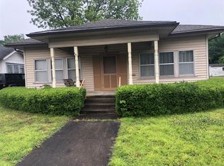 817 E 15th St, Ada, OK 74820