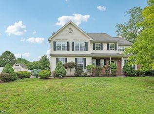 9 Rue Cezanne, Franklin Twp., NJ 08873