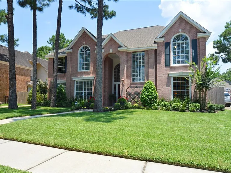 4103 Walnut Pond Dr — Photo 1