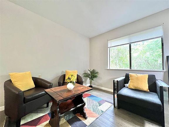 4th image of 81 SE 16TH AVENUE #D101
